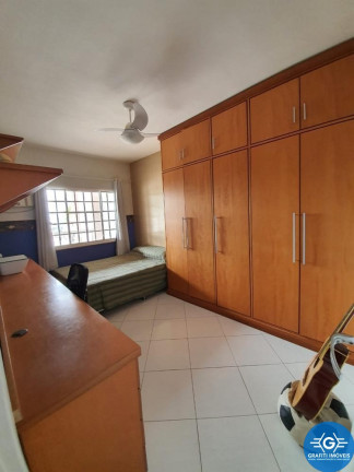Imagem Imóvel com 3 Quartos à Venda, 194 m² em Campo Grande - Rio De Janeiro Imagem Imóvel com 3 Quartos à Venda, 194 m² em Campo Grande - Rio De Janeiro