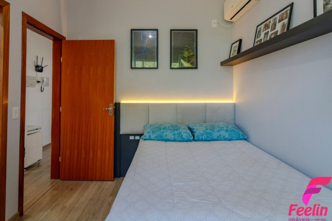 Imagem Casa de Condomínio com 3 Quartos à Venda, 199 m² em São João Do Rio Vermelho - Florianópolis Imagem Casa de Condomínio com 3 Quartos à Venda, 199 m² em São João Do Rio Vermelho - Florianópolis
