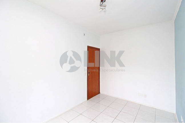 Imagem Apartamento com 3 Quartos à Venda, 72 m² em Cristal - Porto Alegre Imagem Apartamento com 3 Quartos à Venda, 72 m² em Cristal - Porto Alegre