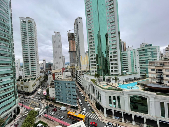 Imagem Apartamento com 3 Quartos à Venda, 120 m² em Centro - Balneário Camboriú Imagem Apartamento com 3 Quartos à Venda, 120 m² em Centro - Balneário Camboriú