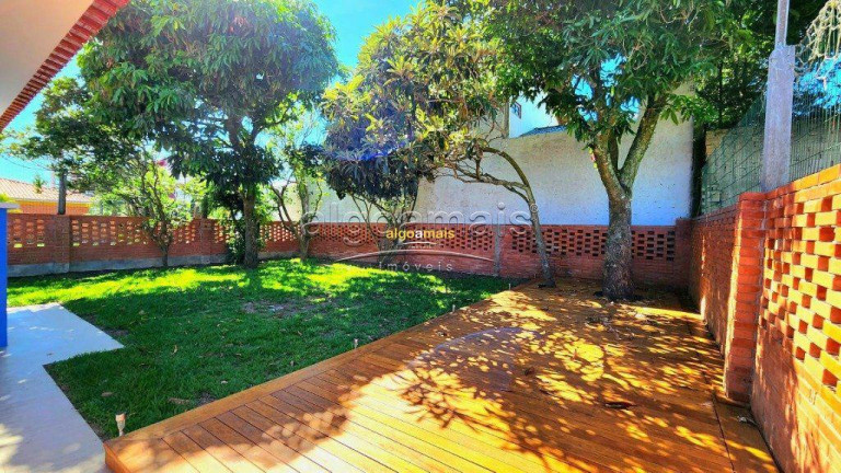 Imagem Casa com 3 Quartos à Venda, 138 m² em Centro - Xangri-lá Imagem Casa com 3 Quartos à Venda, 138 m² em Centro - Xangri-lá