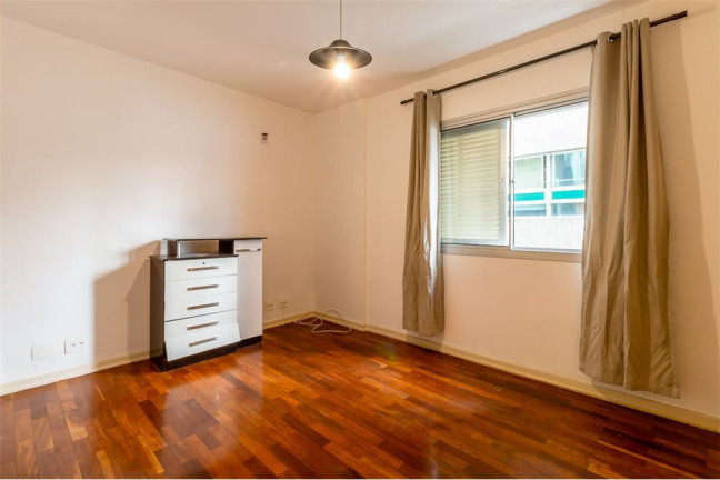 Imagem Imóvel com 3 Quartos à Venda, em Santa Cecília - São Paulo Imagem Imóvel com 3 Quartos à Venda, em Santa Cecília - São Paulo