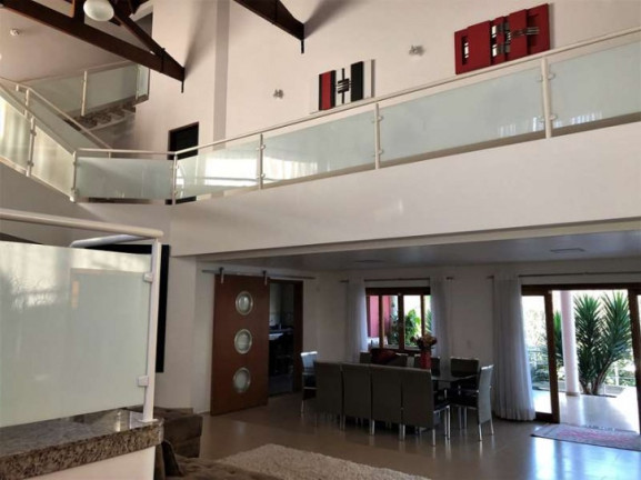 Imagem Casa com 5 Quartos à Venda, em Fazendinha - Chác. Sta. Lúcia - Carapicuíba Imagem Casa com 5 Quartos à Venda, em Fazendinha - Chác. Sta. Lúcia - Carapicuíba