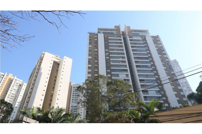 Imagem Imóvel com 4 Quartos à Venda, em Panamby - São Paulo Imagem Imóvel com 4 Quartos à Venda, em Panamby - São Paulo