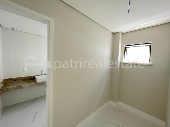 Imagem Casa com 5 Quartos à Venda, 323 m² em Coaçu - Eusébio Imagem Casa com 5 Quartos à Venda, 323 m² em Coaçu - Eusébio