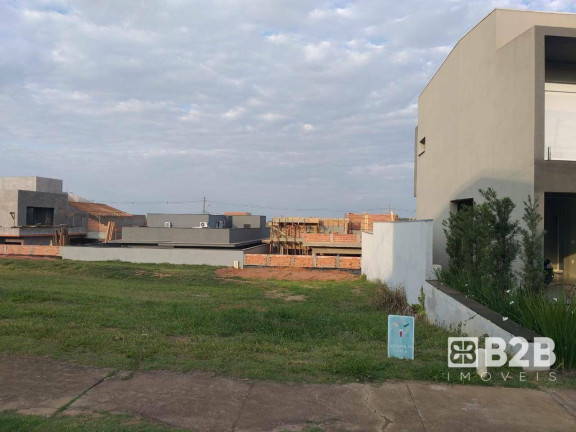 Terreno à Venda, 379 m² em Residencial Tamboré - Bauru