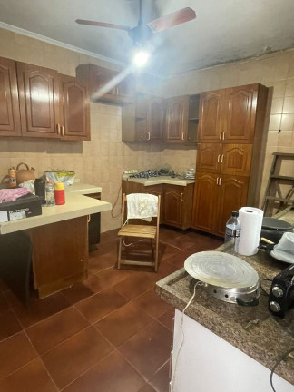Casa com 5 Quartos para Alugar, 200 m² em Vila Valparaíso - Santo André