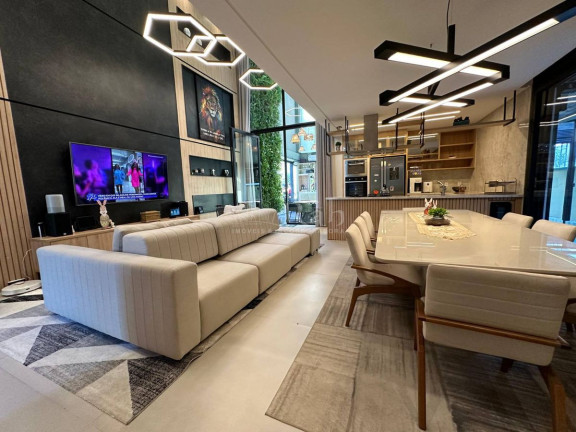 Imagem Casa de Condomínio com 4 Quartos à Venda, 360 m² em Santa Regina - Camboriú