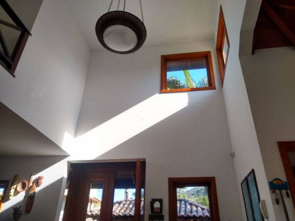 Imagem Casa com 3 Quartos à Venda, 260 m² em Rio Tavares - Florianópolis Imagem Casa com 3 Quartos à Venda, 260 m² em Rio Tavares - Florianópolis
