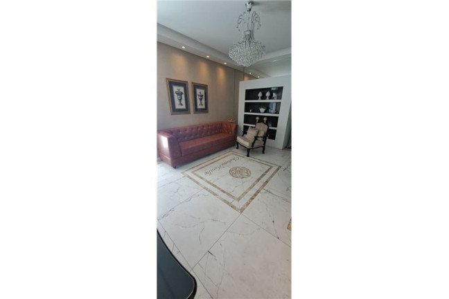 Imagem Apartamento à Venda, 9.300 m² em Meia Praia - Itapema Imagem Apartamento à Venda, 9.300 m² em Meia Praia - Itapema