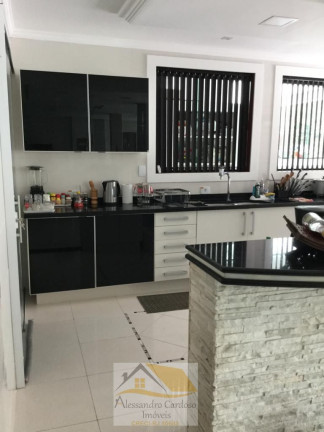 Imagem Chácara com 8 Quartos à Venda, 1.000 m² em Candelária - Volta Redonda Imagem Chácara com 8 Quartos à Venda, 1.000 m² em Candelária - Volta Redonda