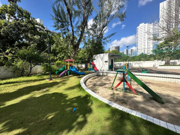 Imagem Apartamento com 2 Quartos à Venda, 65 m² em Torre - Recife