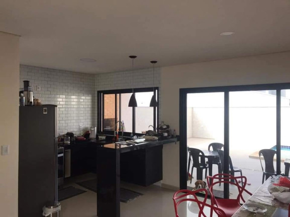 Imagem Casa com 3 Quartos à Venda, 280 m² em Centro - Tremembé Imagem Casa com 3 Quartos à Venda, 280 m² em Centro - Tremembé