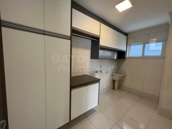 Imagem Casa com 4 Quartos à Venda, 400 m² em Alphaville - Santana De Parnaíba Imagem Casa com 4 Quartos à Venda, 400 m² em Alphaville - Santana De Parnaíba
