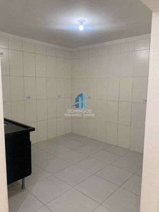 Imagem Casa com 2 Quartos à Venda, 64 m² em Vila Carmosina - São Paulo
