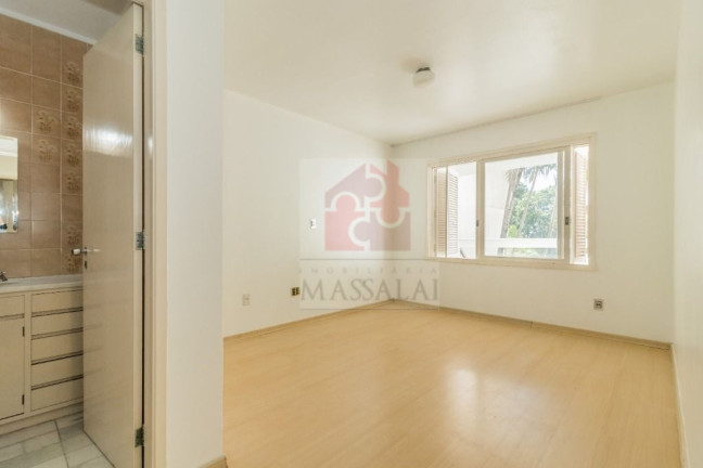 Imagem Casa com 4 Quartos à Venda, 250 m² em Menino Deus - Porto Alegre Imagem Casa com 4 Quartos à Venda, 250 m² em Menino Deus - Porto Alegre