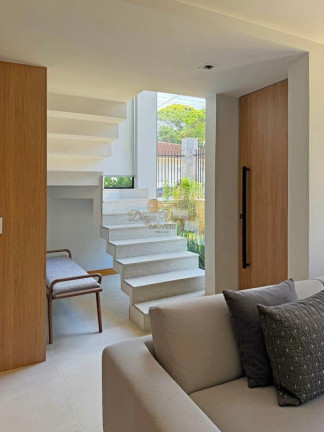 Imagem Casa com 4 Quartos à Venda, 203 m² em Tijuca - Teresópolis Imagem Casa com 4 Quartos à Venda, 203 m² em Tijuca - Teresópolis