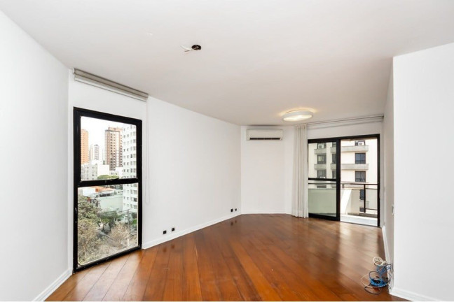 Apartamento com 3 Quartos à Venda, 97 m² em Moema - São Paulo