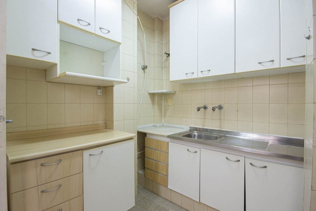 Imagem Imóvel com 2 Quartos à Venda, 124 m² em Copacabana - Rio De Janeiro Imagem Imóvel com 2 Quartos à Venda, 124 m² em Copacabana - Rio De Janeiro