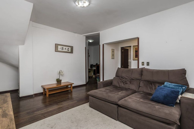 Imagem Casa com 4 Quartos à Venda, 363 m² em Jardim Itu - Porto Alegre Imagem Casa com 4 Quartos à Venda, 363 m² em Jardim Itu - Porto Alegre