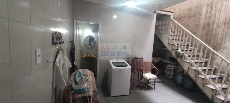 Imagem Casa com 3 Quartos à Venda ou Locação, 252 m²