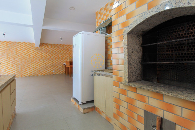 Imagem Casa com 3 Quartos à Venda, 480 m² em Bacacheri - Curitiba