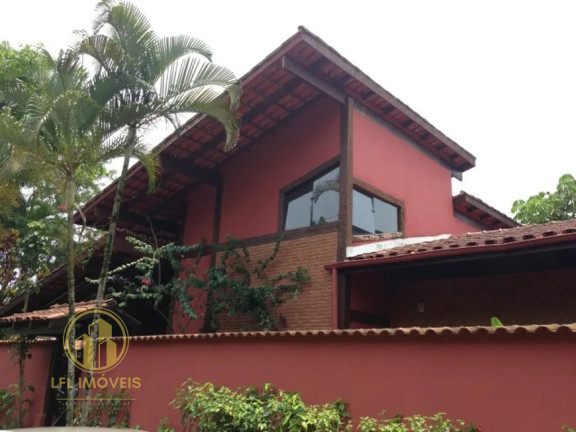 Sobrado com 4 Quartos à Venda, 400 m² em Camburi - São Sebastião