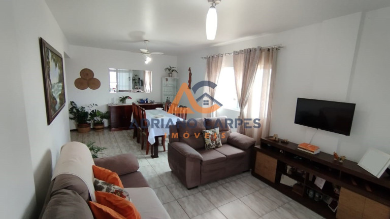 Imagem Imóvel com 3 Quartos à Venda, 128 m² em Centro - Balneário Piçarras Imagem Imóvel com 3 Quartos à Venda, 128 m² em Centro - Balneário Piçarras