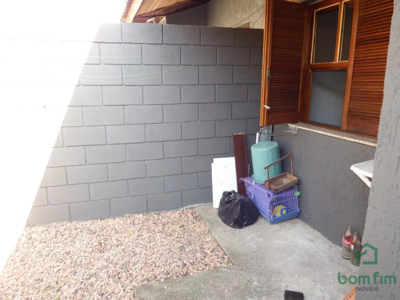 Imagem Casa com 2 Quartos à Venda, 55 m² em Olaria - Canoas Imagem Casa com 2 Quartos à Venda, 55 m² em Olaria - Canoas