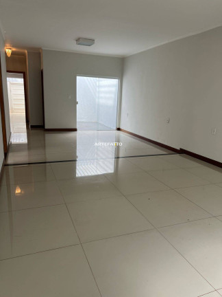 Imagem Casa com 3 Quartos à Venda, 308 m² Imagem Casa com 3 Quartos à Venda, 308 m²