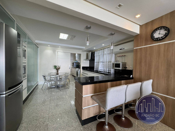 Imagem Apartamento com 3 Quartos para Alugar, 182 m² em Centro - Balneário Camboriú Imagem Apartamento com 3 Quartos para Alugar, 182 m² em Centro - Balneário Camboriú