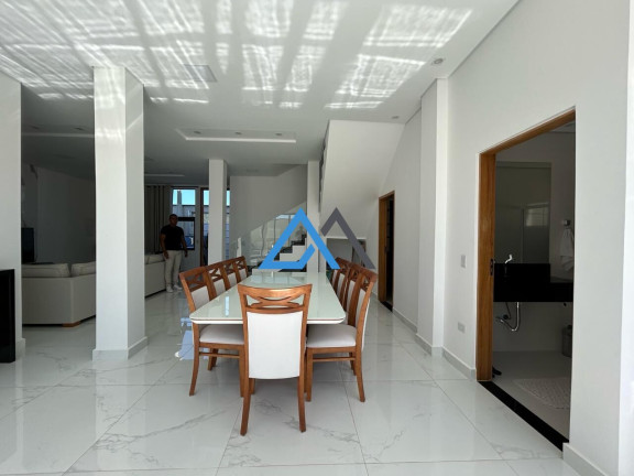 Imagem Casa com 4 Quartos à Venda, 420 m² em Terra Preta - Mairiporã Imagem Casa com 4 Quartos à Venda, 420 m² em Terra Preta - Mairiporã
