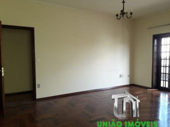 Imagem Casa com 3 Quartos à Venda, 172 m² em Centro - Bragança Paulista Imagem Casa com 3 Quartos à Venda, 172 m² em Centro - Bragança Paulista