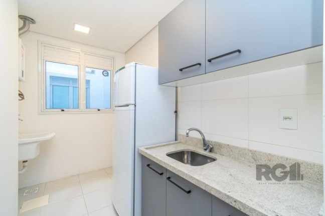 Imagem Apartamento com 1 Quarto para Alugar, 40 m² em Centro Histórico - Porto Alegre Imagem Apartamento com 1 Quarto para Alugar, 40 m² em Centro Histórico - Porto Alegre