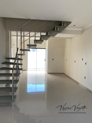 Imagem Casa com 2 Quartos à Venda, 67 m² em Santa Regina - Camboriú