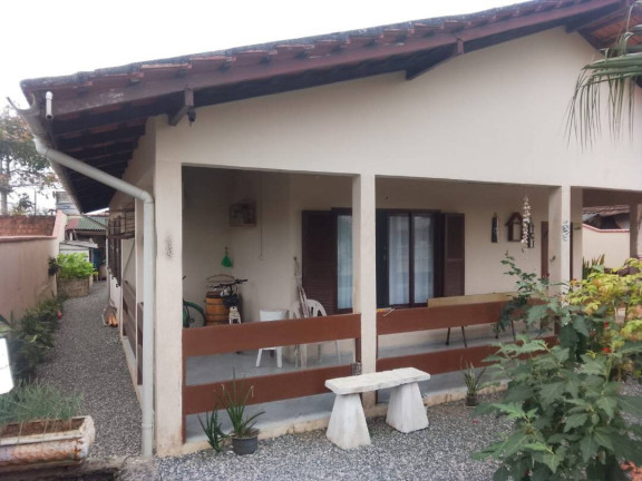 Imagem Casa com 4 Quartos à Venda, 260 m² em Costeira - Balneário Barra Do Sul Imagem Casa com 4 Quartos à Venda, 260 m² em Costeira - Balneário Barra Do Sul