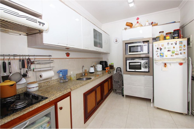 Imagem Imóvel com 2 Quartos à Venda, em Petrópolis - Porto Alegre Imagem Imóvel com 2 Quartos à Venda, em Petrópolis - Porto Alegre