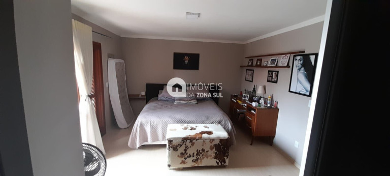 Imagem Casa com 3 Quartos à Venda, 179 m²