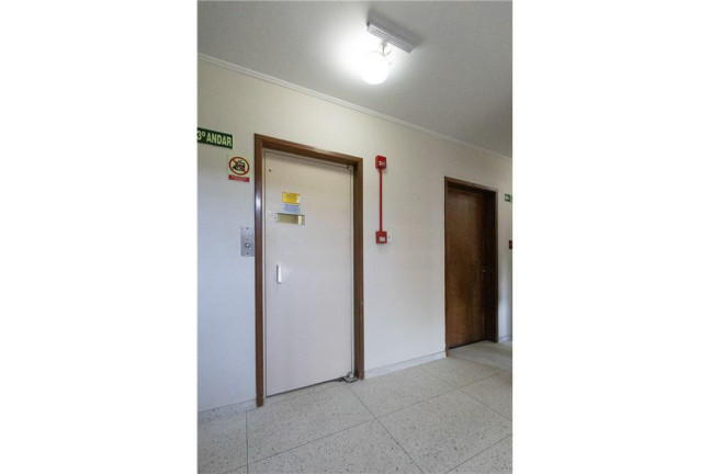 Imagem Imóvel com 2 Quartos à Venda, em Passo Da Areia - Porto Alegre Imagem Imóvel com 2 Quartos à Venda, em Passo Da Areia - Porto Alegre