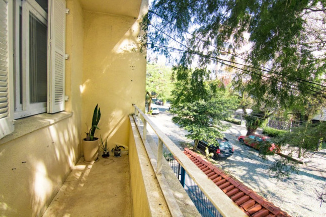Imagem Imóvel com 3 Quartos à Venda, 111 m² em Petrópolis - Porto Alegre Imagem Imóvel com 3 Quartos à Venda, 111 m² em Petrópolis - Porto Alegre