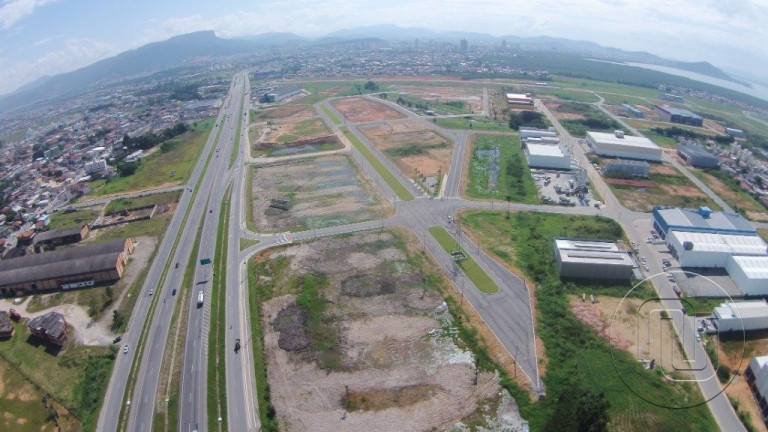 Imagem Terreno à Venda, 600 m² em Barra Do Aririú - Palhoça