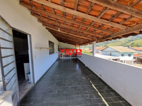 Imagem Imóvel com 3 Quartos à Venda, 156 m² em Bairro Centro - Dom Viçoso Imagem Imóvel com 3 Quartos à Venda, 156 m² em Bairro Centro - Dom Viçoso