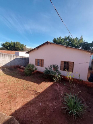 Imagem Casa com 2 Quartos à Venda, 70 m² em Jardim Cristina - Botucatu Imagem Casa com 2 Quartos à Venda, 70 m² em Jardim Cristina - Botucatu