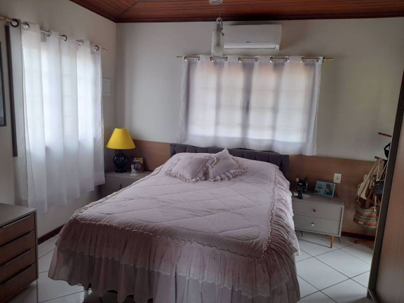 Imagem Casa com 3 Quartos à Venda, 160 m² em Rio Vermelho - Florianópolis Imagem Casa com 3 Quartos à Venda, 160 m² em Rio Vermelho - Florianópolis