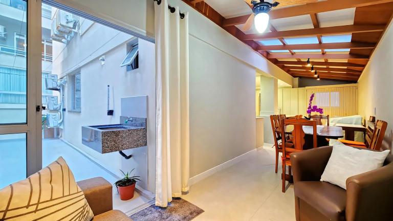 Imagem Apartamento com 2 Quartos à Venda, 90 m² em Centro - Balneário Camboriú