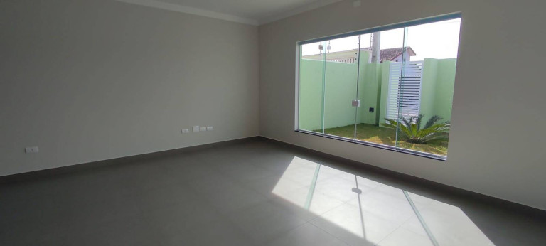 Imagem Casa com 3 Quartos à Venda, 250 m² em São José - Peruíbe Imagem Casa com 3 Quartos à Venda, 250 m² em São José - Peruíbe