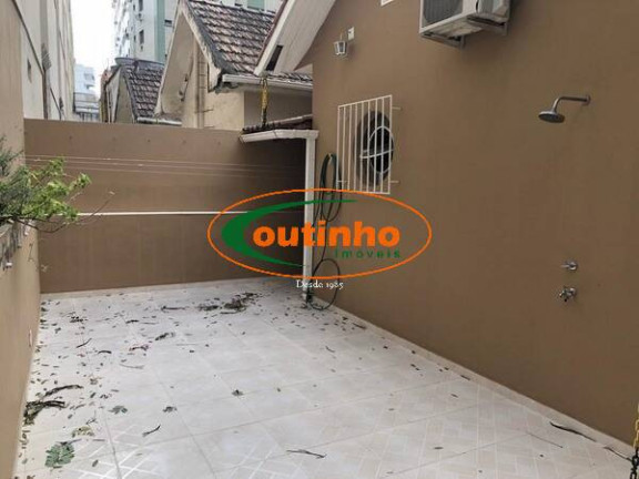 Imagem Casa com 4 Quartos à Venda, 160 m² em Tijuca - Rio De Janeiro Imagem Casa com 4 Quartos à Venda, 160 m² em Tijuca - Rio De Janeiro