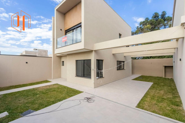 Imagem Sobrado com 3 Quartos à Venda, 145 m² em Uberaba - Curitiba Imagem Sobrado com 3 Quartos à Venda, 145 m² em Uberaba - Curitiba