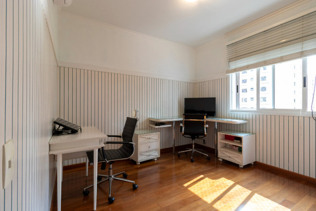 Imagem Apartamento com 3 Quartos à Venda, 195 m² em Moema - São Paulo