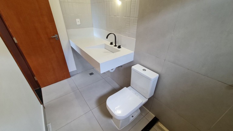 Imagem Casa com 3 Quartos à Venda, 260 m² em Recanto Dos Eucaliptos - São José Dos Campos Imagem Casa com 3 Quartos à Venda, 260 m² em Recanto Dos Eucaliptos - São José Dos Campos